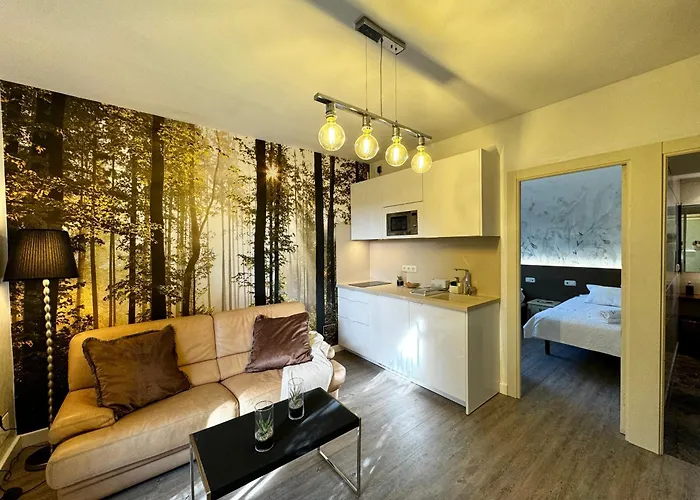 Golden Mile Near To Puerto Banus - Eaw Homes アパート マルベーリャ